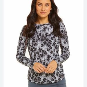 IBKUL Crewneck LS Mesh Womens Golf Top in Leopard Black/Gray.